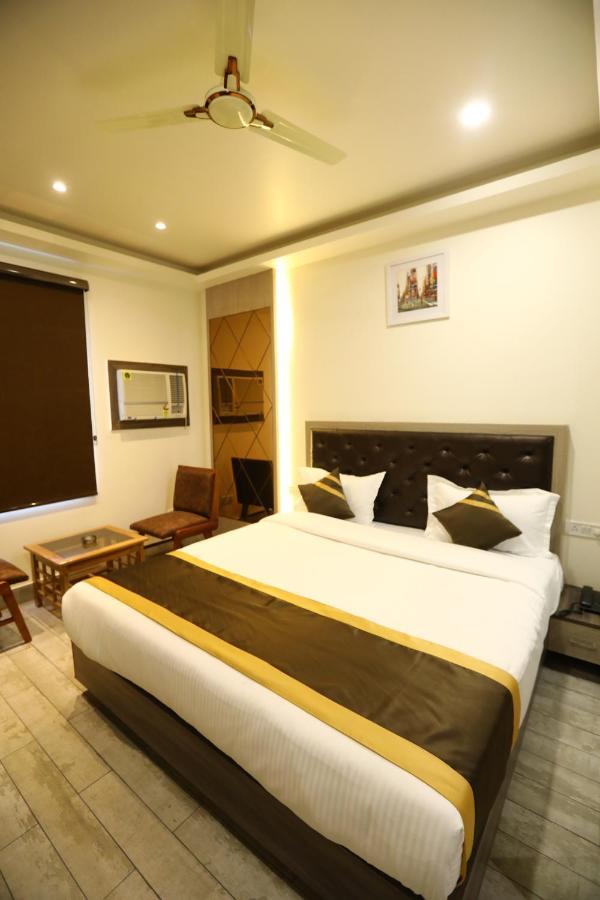 Hotel D Silverleaf Лакхнау Экстерьер фото