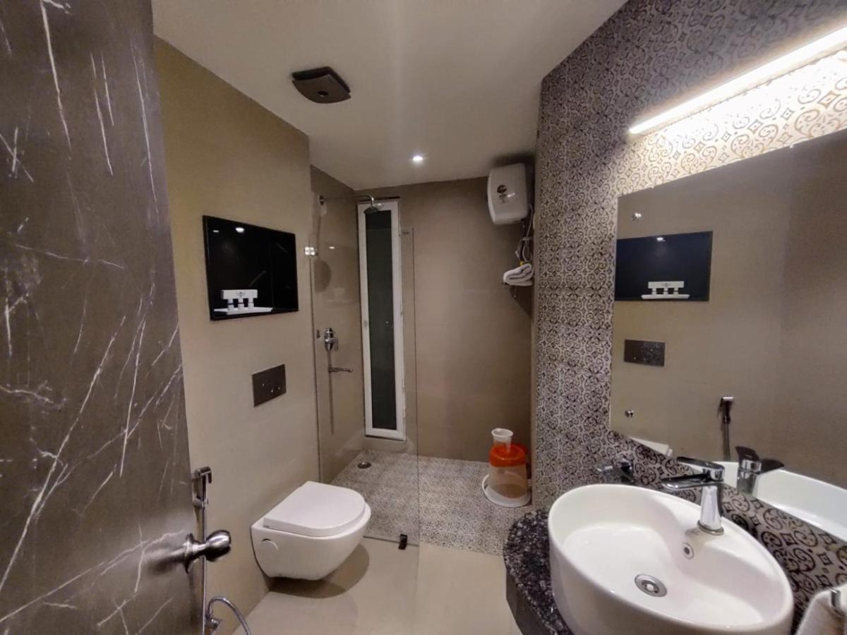 Hotel D Silverleaf Лакхнау Экстерьер фото